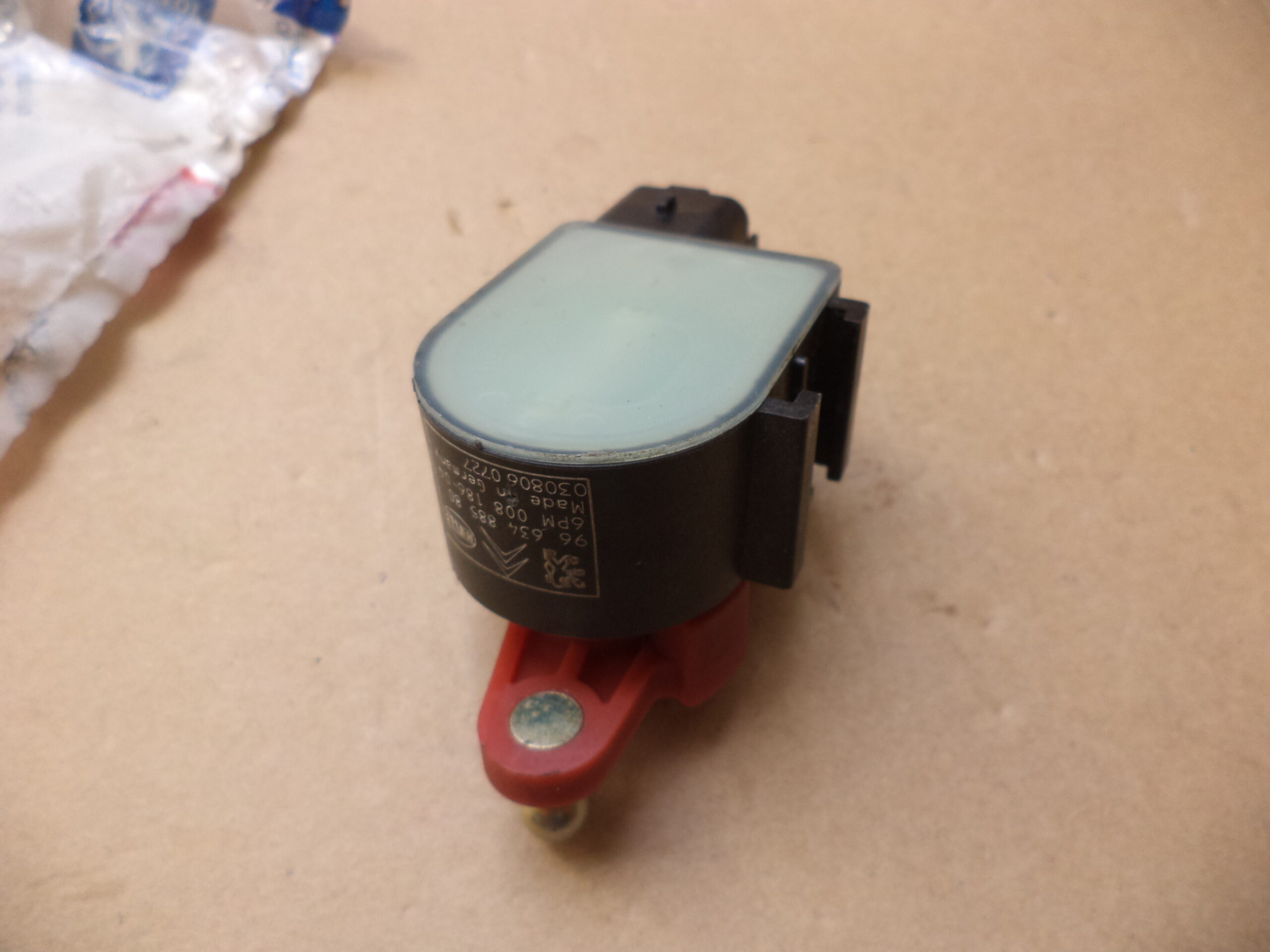 n°v241 correcteur hauteur phare gauche citroen c5 c6 407 527388 5273j7 9663488580 neuf original DPA86