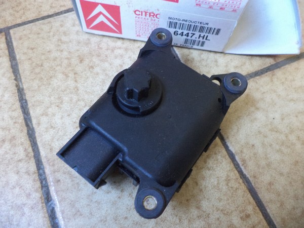 n°vch13 moteur volet chauffage citroen xsara 6447hl 0132801169 neuf DPA86