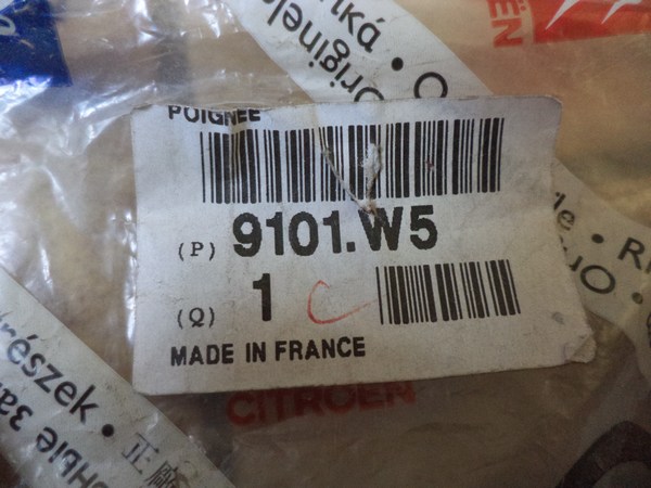 n°vch24 poignée porte droit grise citroen c3 c3 pluriel 9101w5 neuve DPA86