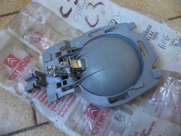 n°vch27 poignée porte gauche citroen c3 9143k4 neuve DPA86