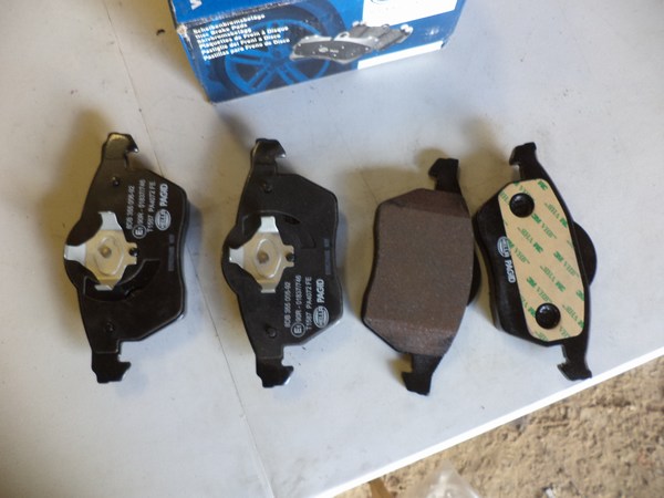 n°he690 jeu plaquette volvo V70 C70 S70 XC70 hella 8db355006921 neuve n°he690 jeu plaquette volvo V70 C70 S70 XC70 hella 8db355006921 neuve DPA86