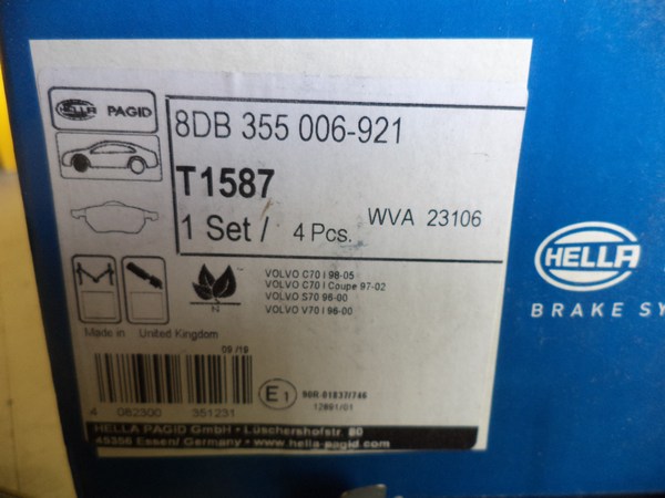 n°he690 jeu plaquette volvo V70 C70 S70 XC70 hella 8db355006921 neuve n°he690 jeu plaquette volvo V70 C70 S70 XC70 hella 8db355006921 neuve DPA86
