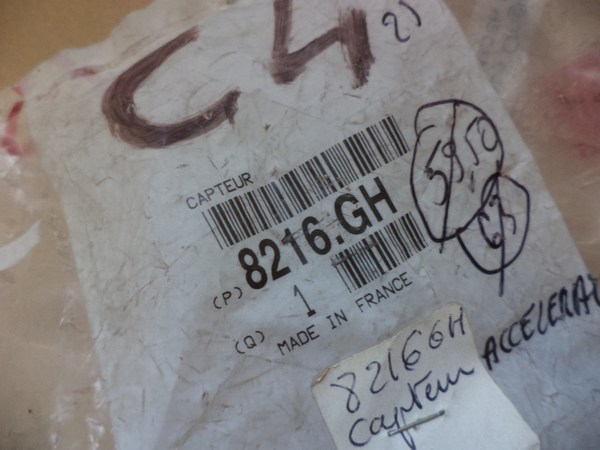 n°vch158 capteur airbag citroen C4 2008 2010 8216GH 9646768980 neuf DPA86