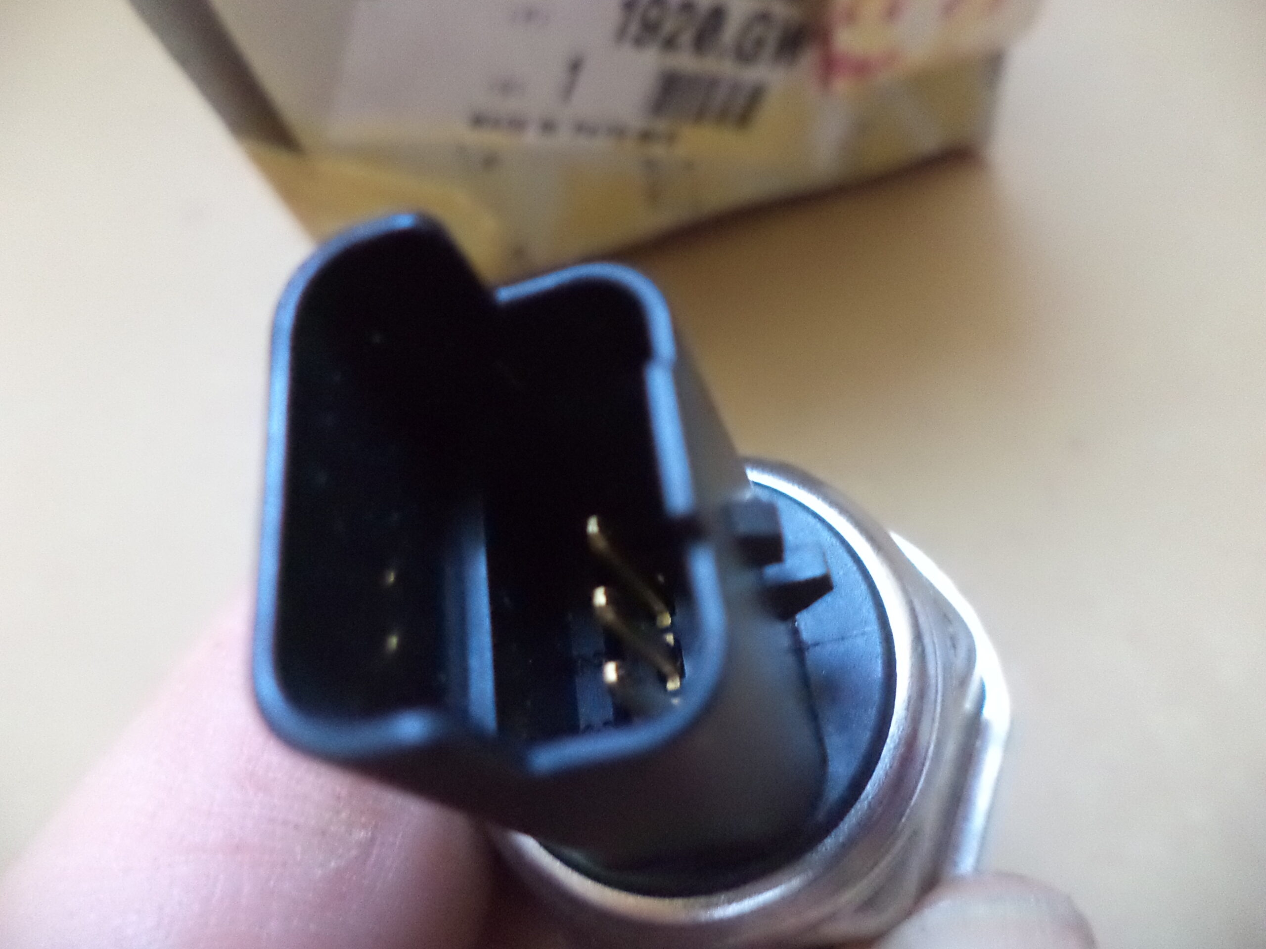n°vch155 capteur pression carburant citroen c1 c2 c3 c4 c5 nemo 1920GW neuf DPA86