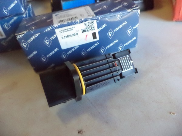 n°he736 debitmetre bmw e87 e46 e90 e65 e60 e83 e70 e71 718221040 pierburg neuf n°he736 debitmetre bmw e87 e46 e90 e65 e60 e83 e70 e71 718221040 pierburg neuf DPA86