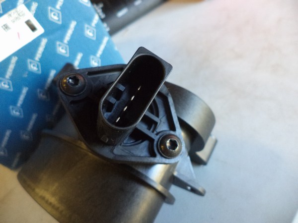 n°he736 debitmetre bmw e87 e46 e90 e65 e60 e83 e70 e71 718221040 pierburg neuf n°he736 debitmetre bmw e87 e46 e90 e65 e60 e83 e70 e71 718221040 pierburg neuf DPA86