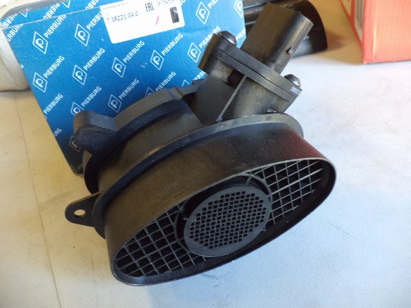n°he736 debitmetre bmw e87 e46 e90 e65 e60 e83 e70 e71 718221040 pierburg neuf n°he736 debitmetre bmw e87 e46 e90 e65 e60 e83 e70 e71 718221040 pierburg neuf DPA86