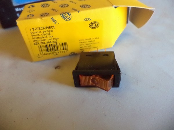 n°he740 interrupteur hella orange universel 12V 6eh004406022 neuf DPA86