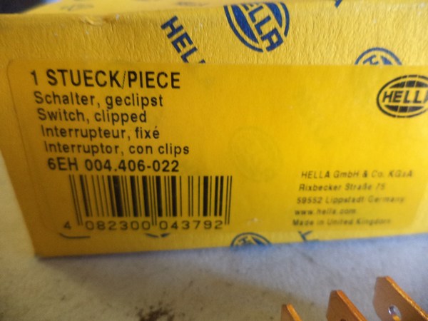 n°he740 interrupteur hella orange universel 12V 6eh004406022 neuf DPA86
