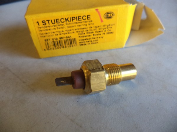 n°he747 Capteur Température citroen ax bx c15 peugeot 205 309 405 505 6zt010967041 hella neuf DPA86