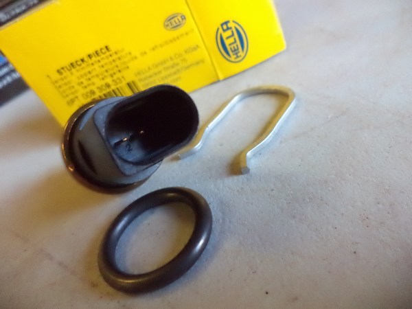 n°he748 Sonde de température AUDI a1 a2 a3 a4 a5 a6 a7 a8 q3 q5 q7 r8 6pt009309331 hella neuve DPA86