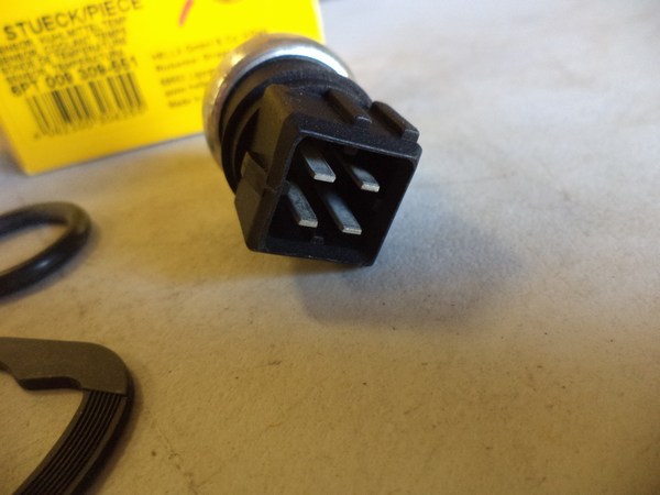 n°he751 Sonde de température RENAULT clio kangoo megane avantime espace 6pt009309551 hella neuf DPA86