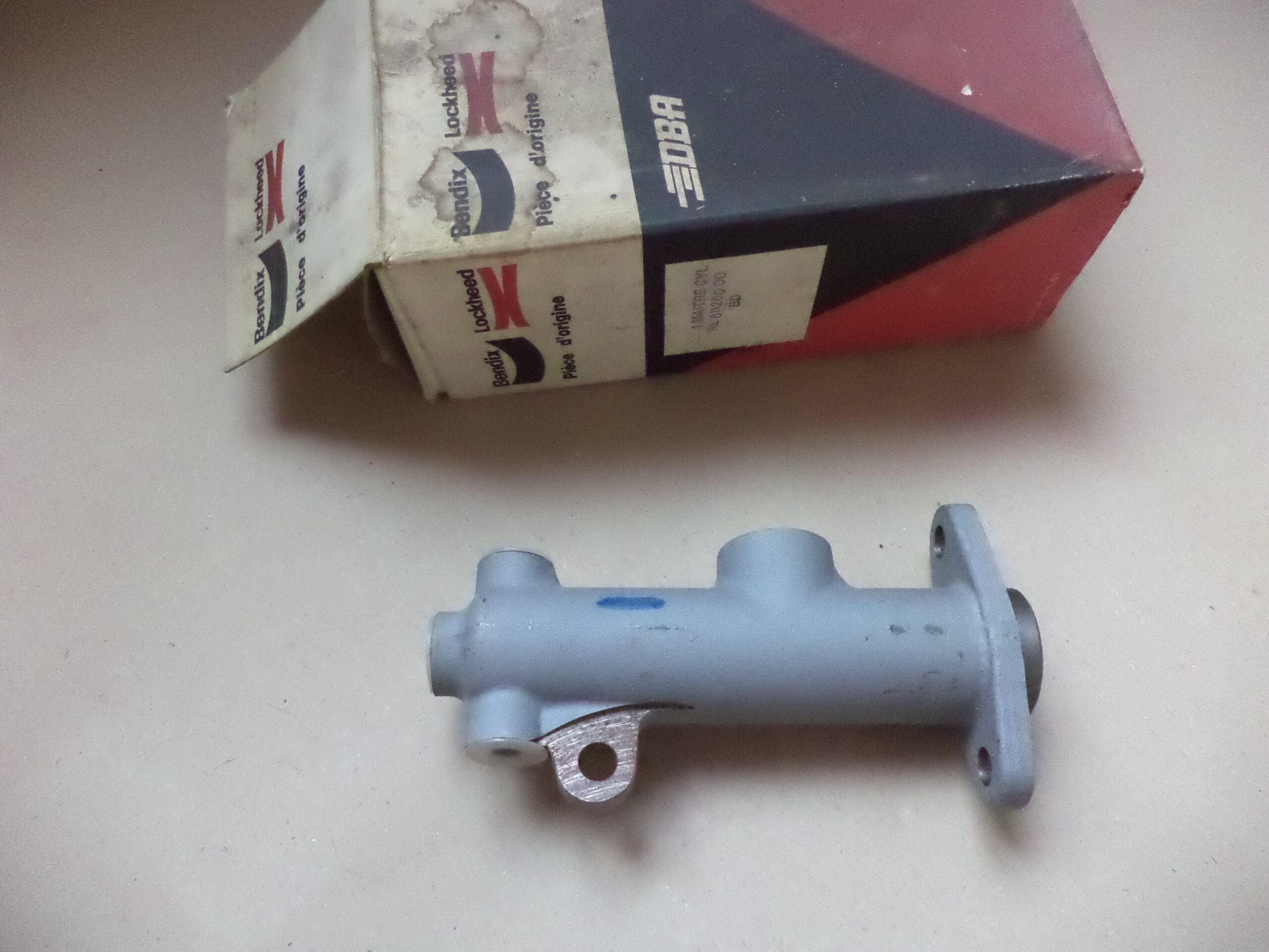 n°cf14 maitre cylindre renault GALION 2.5 T bendix 611231 neuf DPA86