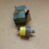 n°mc12 Sonde manocontact hydrovac neuve d&rsquo;origine Peugeot J7 J9 404 454502 4545.02 DPA86