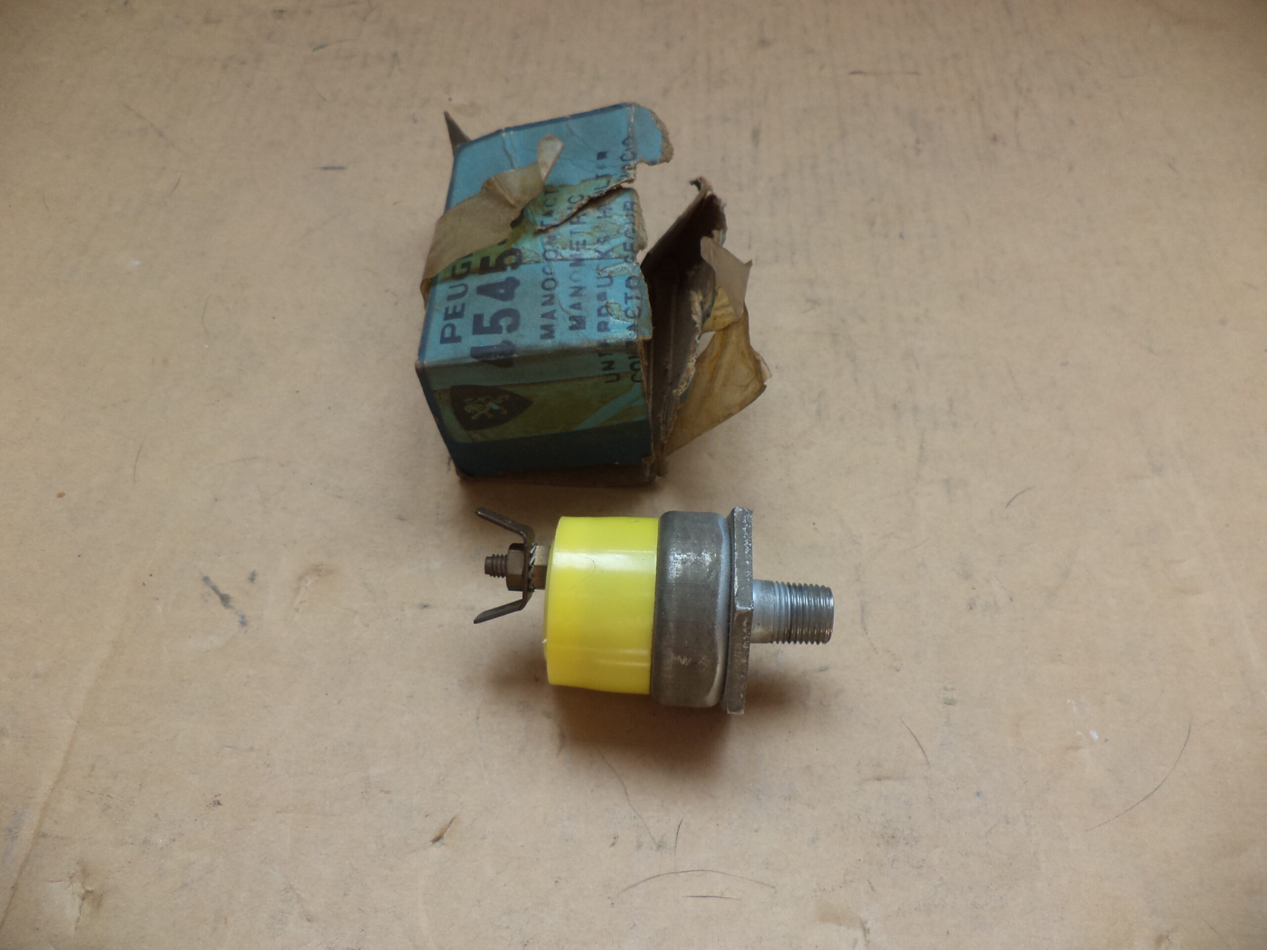 n°mc12 Sonde manocontact hydrovac neuve d&rsquo;origine Peugeot J7 J9 404 454502 4545.02 DPA86