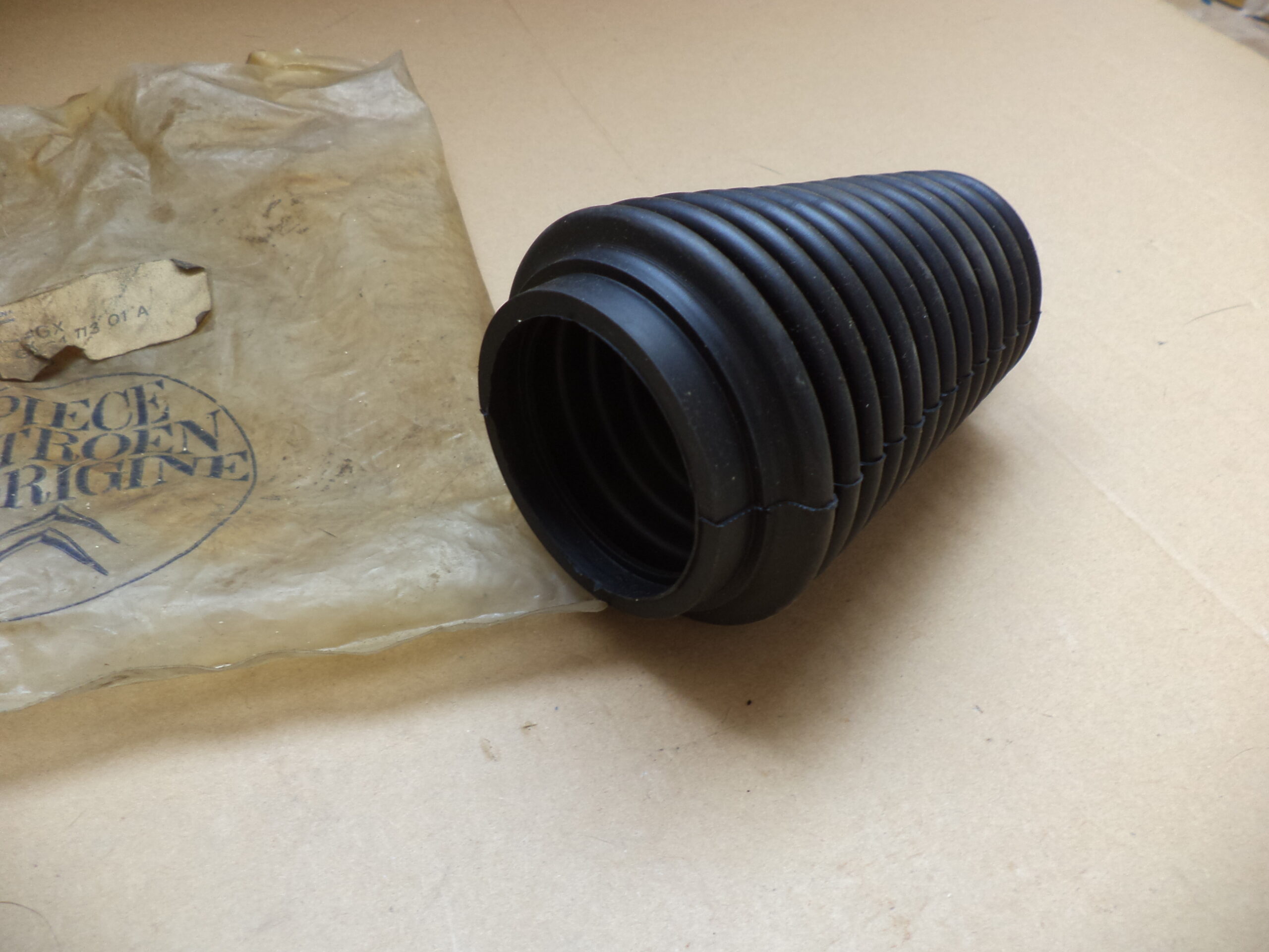 n°mc14 Capteur de pression d’huile citroen AX BX XM ZX saxo 91521113 neuf n°mc14 Capteur de pression d’huile citroen AX BX XM ZX saxo 91521113 neuf DPA86