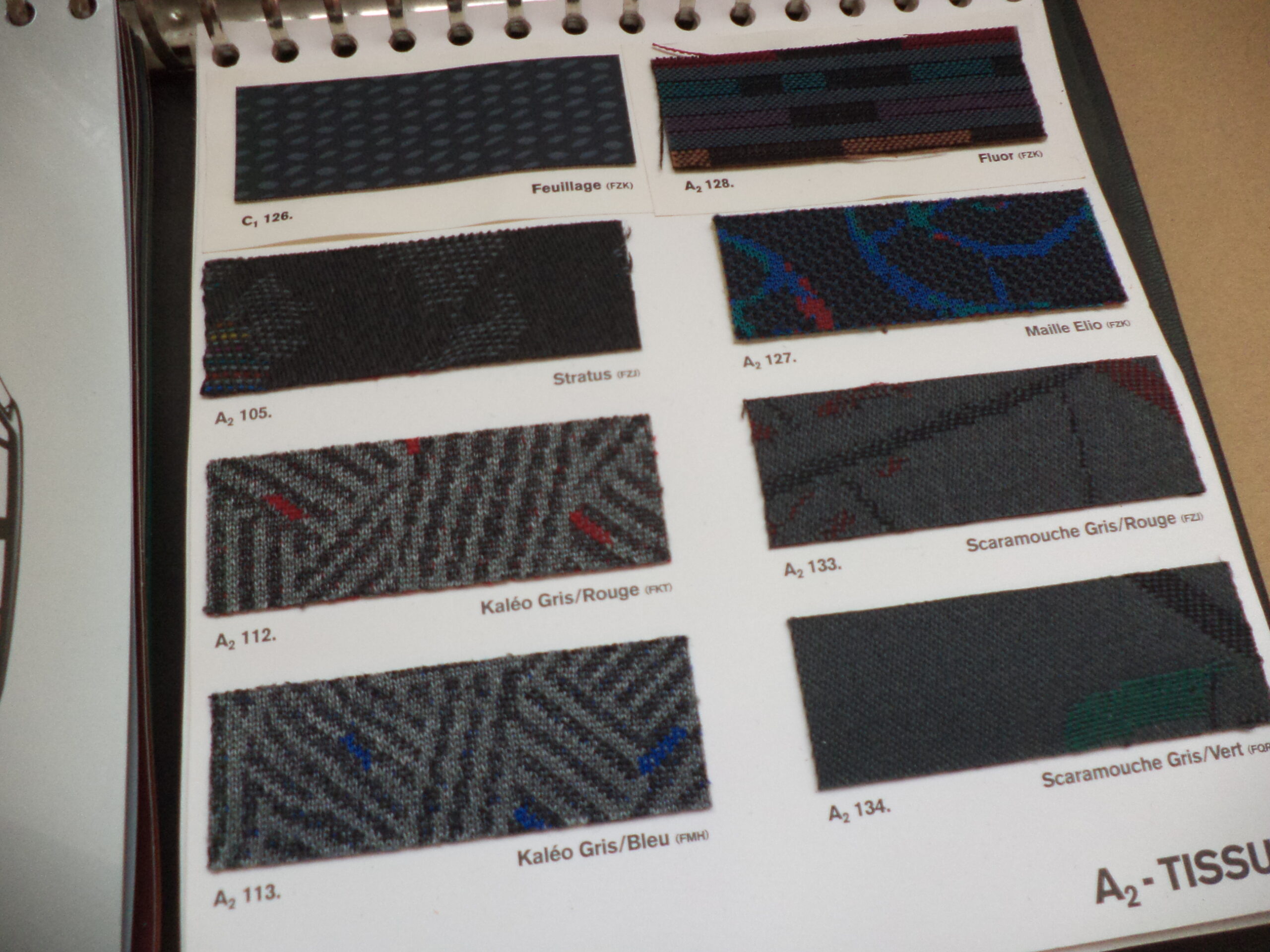n°mc19 nuancier peinture / tissus citroen 1996 C15 XM ZX AX SAXO XANTIA JUMPY n°mc19 nuancier peinture / tissus citroen 1996 C15 XM ZX AX SAXO XANTIA JUMPY DPA86