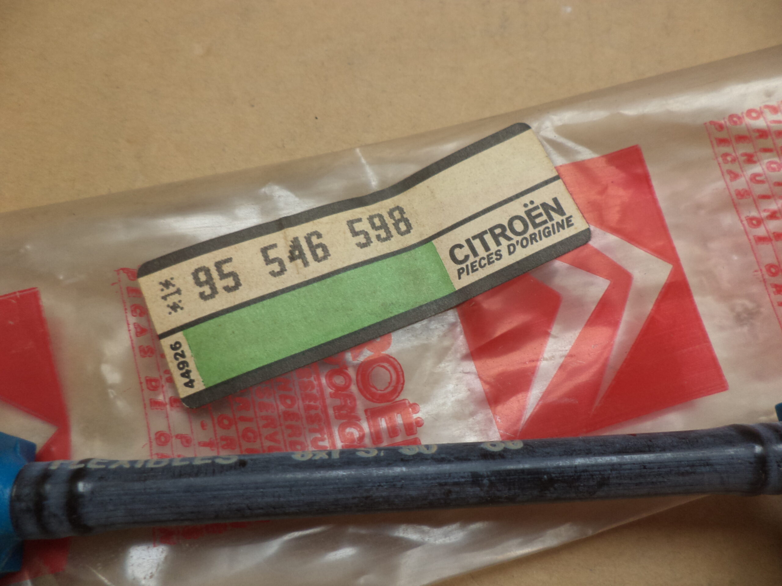 n°mc7 tuyau retour gazoil citroen CX C25 peugeot J5 neuf origine citroen 95546598 DPA86