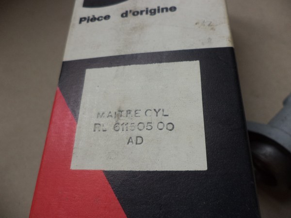 n°cf10 maitre cylindre PEUGEOT 104 204 304 305 bendix 611505 neuf DPA86