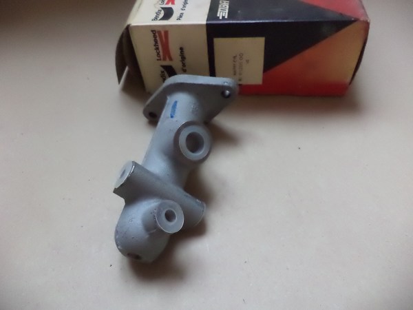 n°cf14 maitre cylindre renault GALION 2.5 T bendix 611231 neuf DPA86