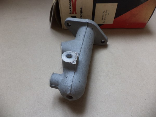 n°CF13 maitre cylindre renault R12 R16 bendix neuf 611285 111285B DPA86