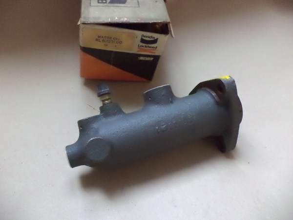 n°cf14 maitre cylindre renault GALION 2.5 T bendix 611231 neuf DPA86