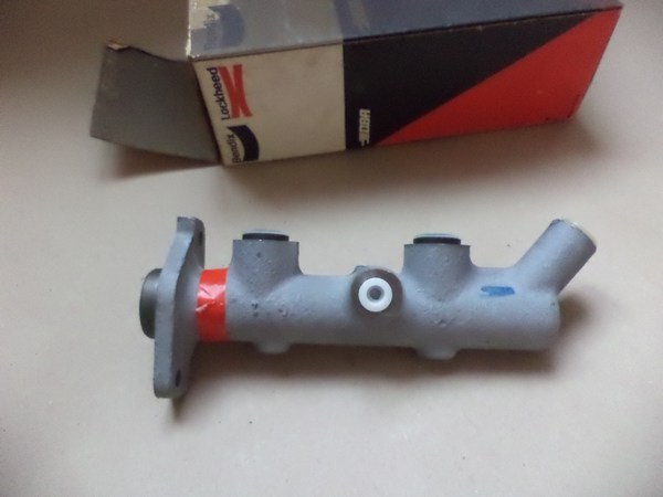 n°cf15 maitre cylindre renault R4 4L bendix neuf 611260 0855860900 DPA86