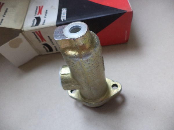 n°cf19 emetteur embrayage RENAULT TRUCK R310 R312 bendix 612133 neuf DPA86