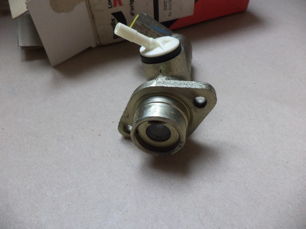 n°cf20 emetteur embrayage renault trafic 1 bendix 612123 7700667653 neuf DPA86