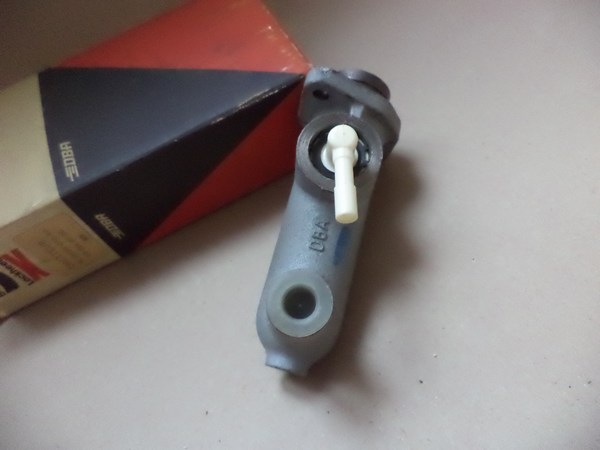 n°cf22 emetteur embrayage simca 1300 1500 1301 1501 bendix 612015 neuf DPA86