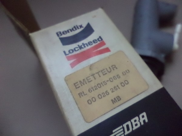 n°cf22 emetteur embrayage simca 1300 1500 1301 1501 bendix 612015 neuf DPA86