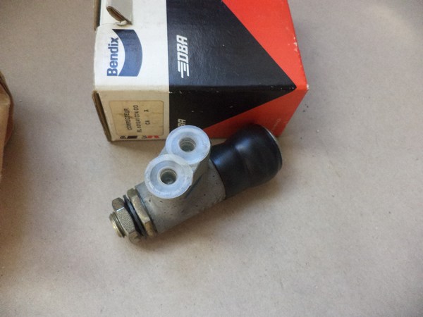 n°cf24 correcteur repartiteur frein citroen H HY bendix 631241 neuf DPA86