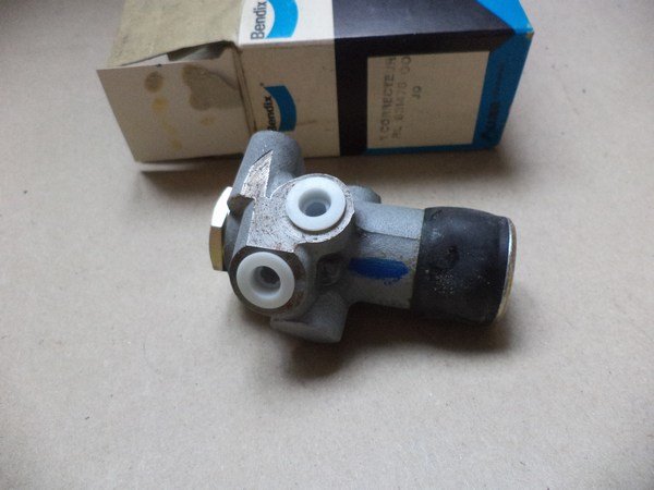 n°cf30 correcteur repartiteur frein renault R5 bendix neuf 631353 7701349053 DPA86