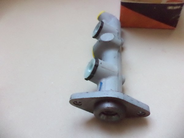 n°cf3 maitre cylindre citroen LNA bendix 613645 95495609 neuf DPA86