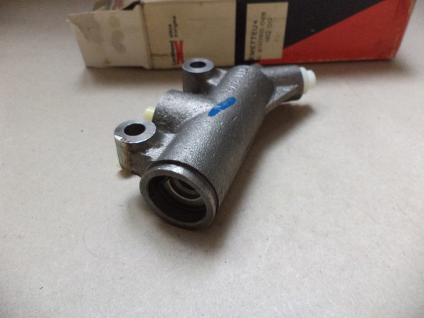 n°cf31 emetteur embrayage SIMCA 1000  SIMCA 1200 S bendix neuf 612080 DPA86