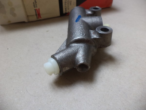 n°cf31 emetteur embrayage SIMCA 1000  SIMCA 1200 S bendix neuf 612080 DPA86