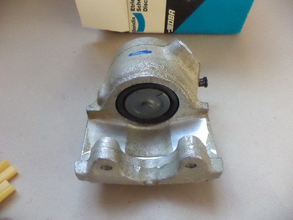 n°cf35 etrier gauche renault R16 matra djet bendix 669050 neuf 7701003507 DPA86