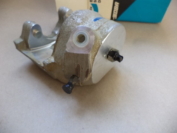 n°cf35 etrier gauche renault R16 matra djet bendix 669050 neuf 7701003507 DPA86