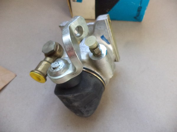 n°cf36 etrier gauche peugeot J7 J9 48 mm bendix 669285 neuf n°cf36 etrier gauche peugeot J7 J9 48 mm bendix 669285 neuf DPA86