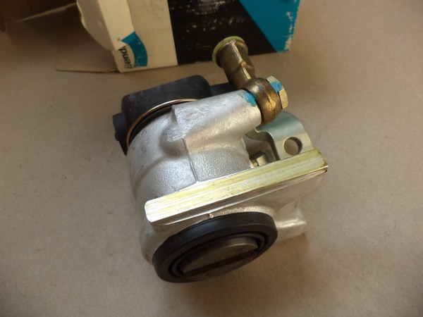 n°cf37 etrier droit peugeot J7 J9 48 mm bendix 669286 neuf n°cf37 etrier droit peugeot J7 J9 48 mm bendix 669286 neuf DPA86