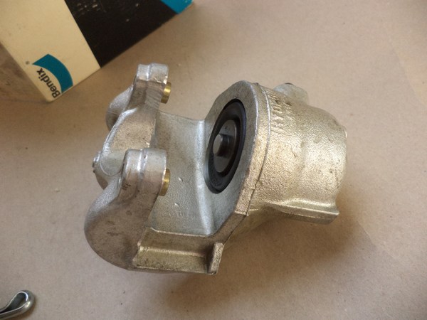 n°cf38 etrier droit renault R8 R10 alpine A110 1.3 1.6 bendix 669031 neuf 0870509100 DPA86