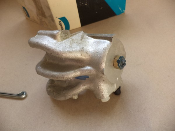 n°cf38 etrier droit renault R8 R10 alpine A110 1.3 1.6 bendix 669031 neuf 0870509100 DPA86