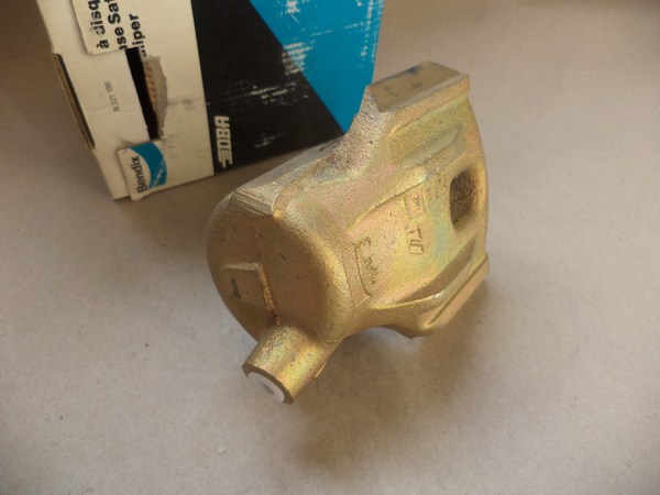 n°cf39 etrier gauche renault R12 R15 R17 R5 alpine / turbo bendix 669201 neuf DPA86