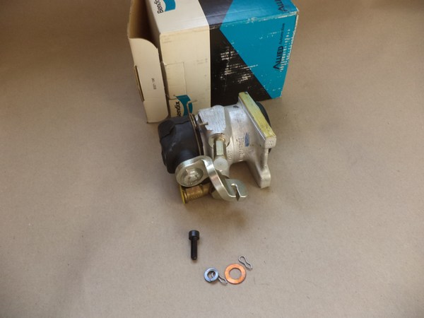 n°cf37 etrier droit peugeot J7 J9 48 mm bendix 669286 neuf n°cf37 etrier droit peugeot J7 J9 48 mm bendix 669286 neuf DPA86