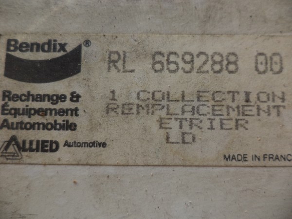 n°cf40 etrier droit peugeot J7 J9 48 mm bendix 669288 neuf n°cf40 etrier droit peugeot J7 J9 48 mm bendix 669288 neuf DPA86