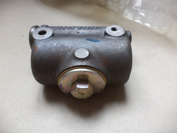 n°cf45 maitre cylindre Jeep Willys record 64800 neuf DPA86