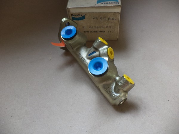 n°cf8 maitre cylindre Saviem Sg3 TP3 double circuit bendix neuf 613368 DPA86