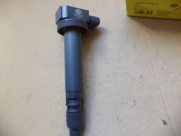 n°he610 Bobine allumage toyota hiace 4runner hella 5da358057101 neuve DPA86