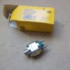 n°he615 Pressostat hydraulique des freins poids lourd volvo man setra 6zf358169041 hella neuf DPA86