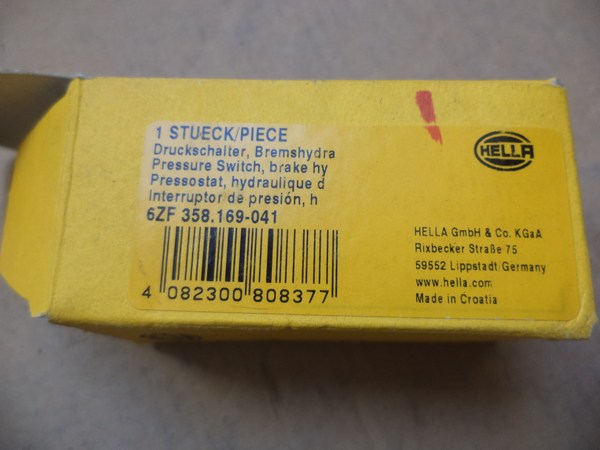 n°he615 Pressostat hydraulique des freins poids lourd volvo man setra 6zf358169041 hella neuf DPA86